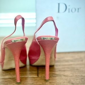 MISS DIOR ~ Sling back heels in Fuchsia Pink in woman size 6US/36.5EU